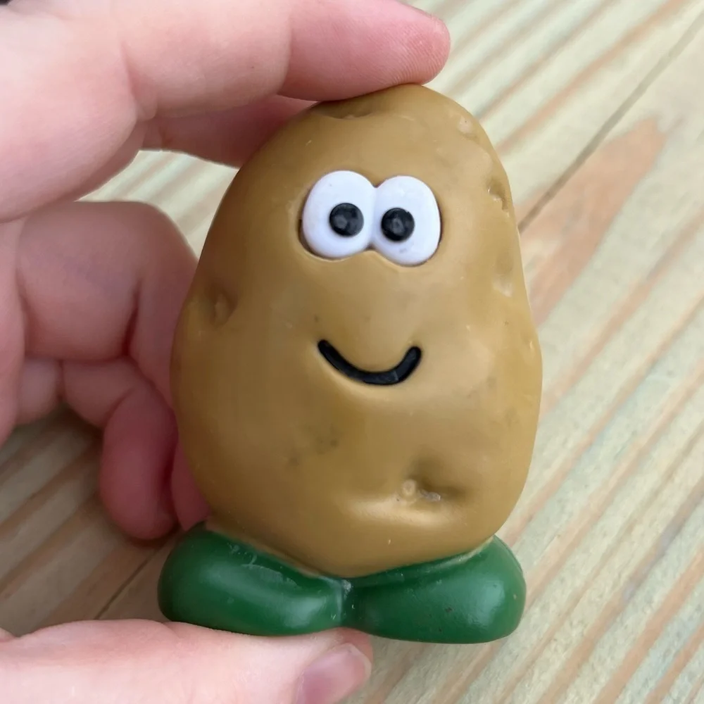 Potato-Shaped Vegetable Scrub Brush - Fun Kitchen Gadget